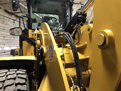 cat skid steer electric quick-attach problems|cat hydraulic quick connect stuck.